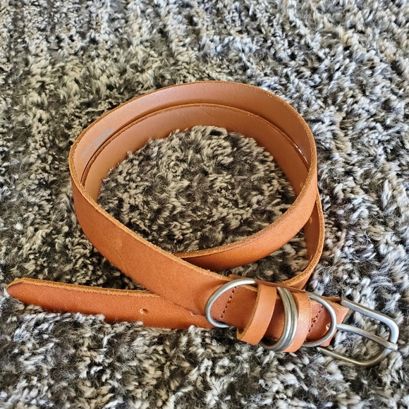 American Eagle ladies belt sz SM in great condition. - Picture 1 of 6